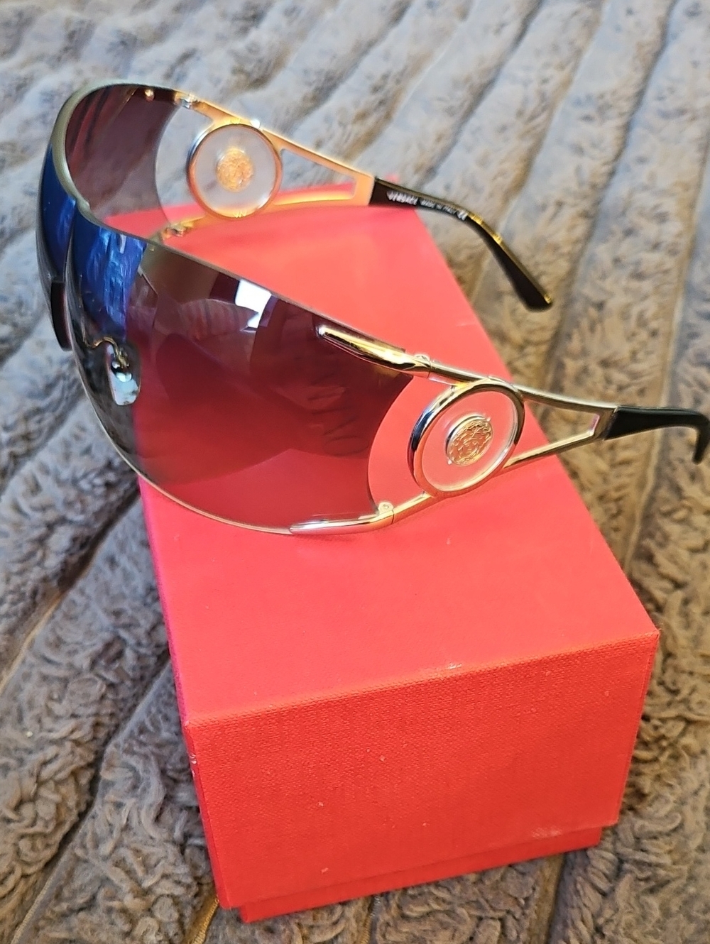 VERSACE!!  Model 2086 VINTAGE!! 20 YEARS OLD  VERY RARE !